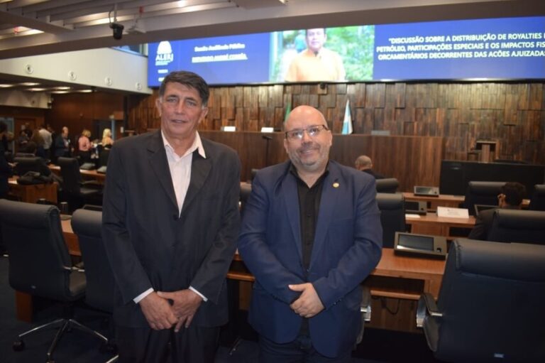 Cordeiro marca presença em audiência sobre royalties na ALERJ