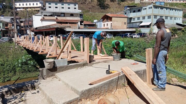 BAIRROS RECEBEM MELHORIAS EM DRENAGEM E PEQUENAS OBRAS