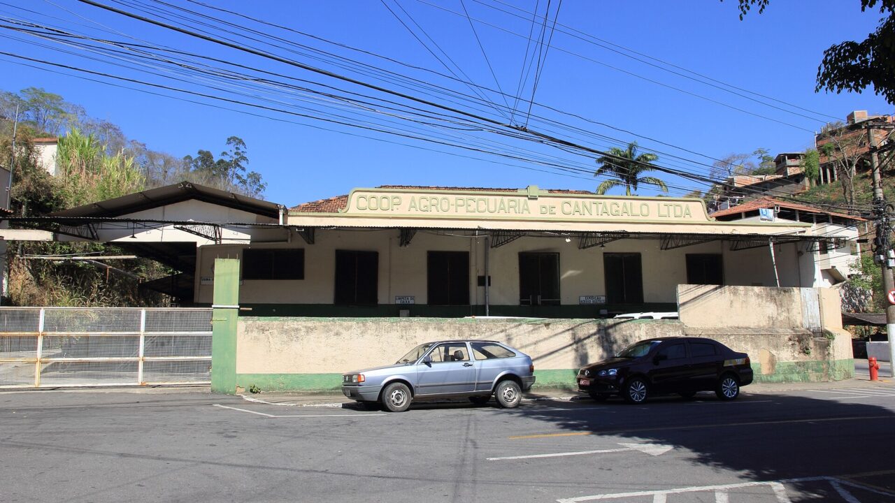 Cantagalo — Halley Pacheco de Oliveira