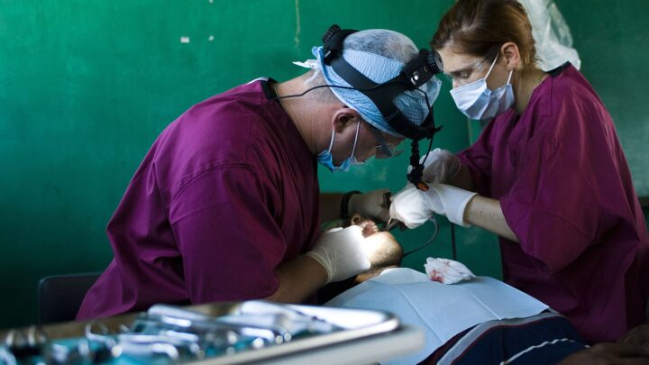 dentist Brazil public clinic — U.S. Navy photo by Mass Communication Specialist 2nd Class Erik C. Barker