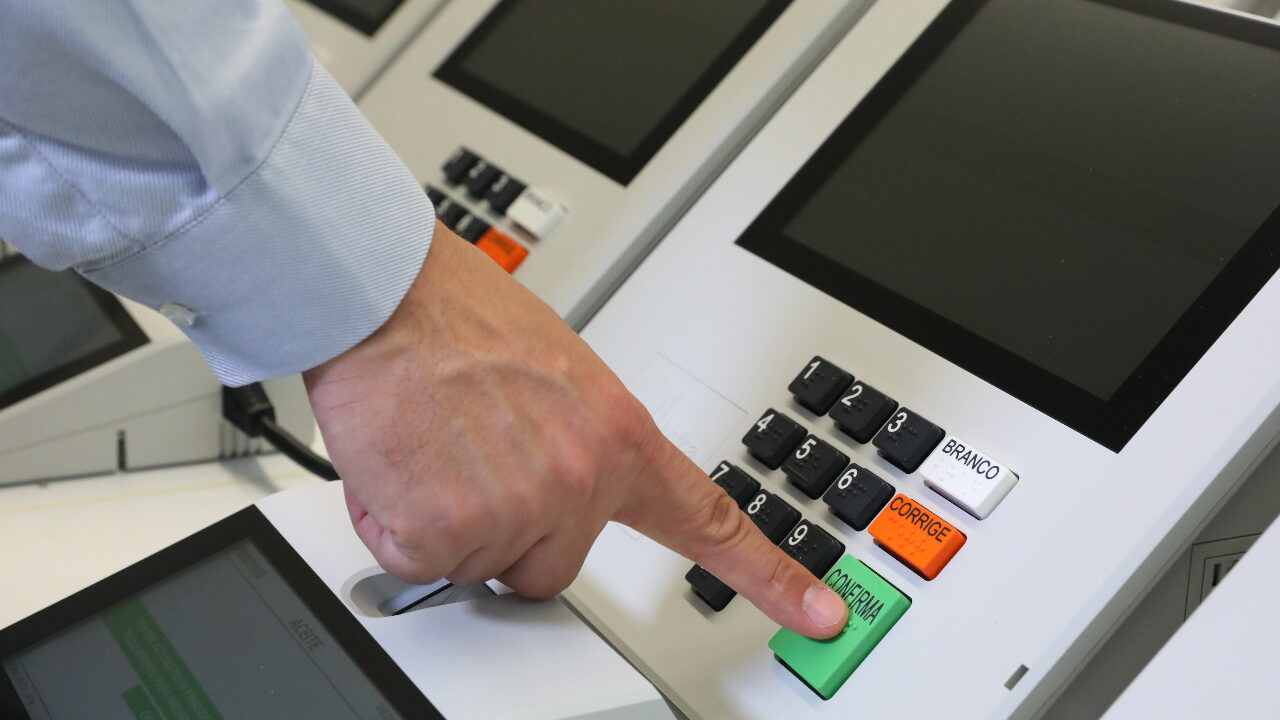 electronic voting machine Brazil — Superior Electoral Court of Brazil