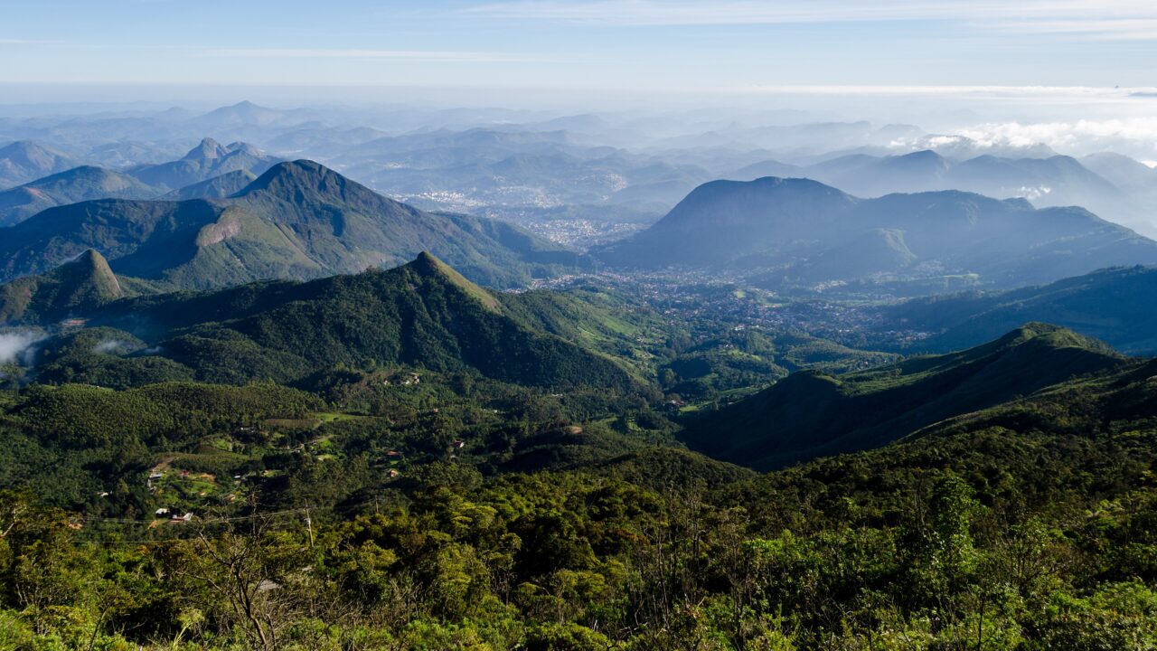Vista de Nova Friburgo a partir do Pico da Caledônia
